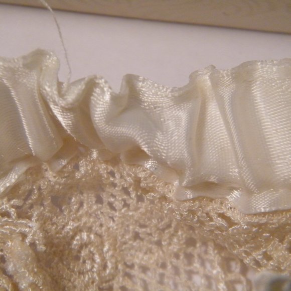 Vintage Garter Belt from Simply Charming in Original Box, - Picture 6 of 6